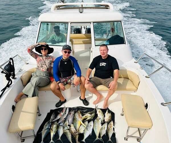 deep sea fishing trip in 33 ft fishing boat Dubai
